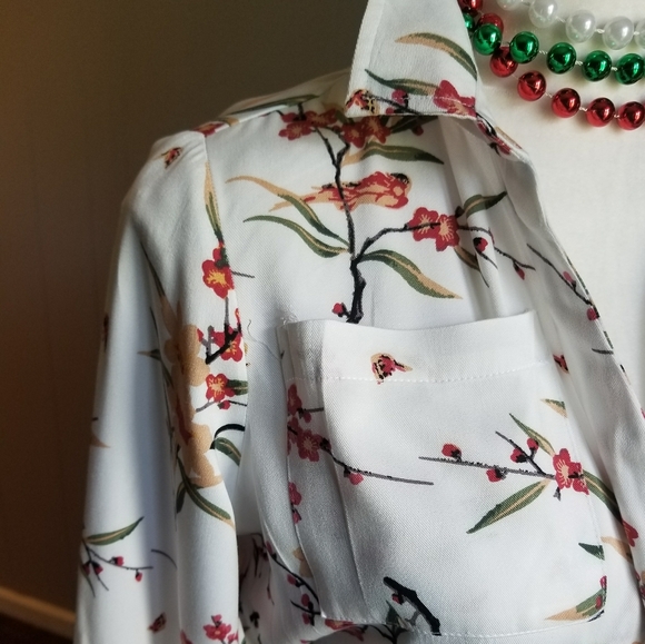 Classic long sleeved floral print dress - Picture 3 of 5